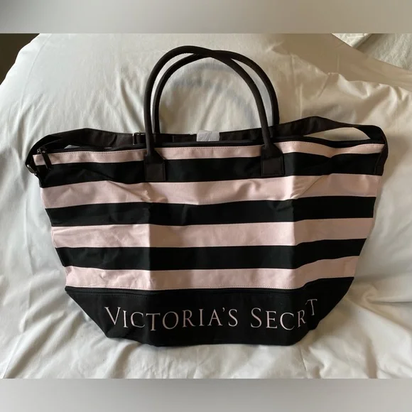 NWT Victoria’s Secret Weekender Tote Black and Pink Expands with shoulder strap - Picture 7 of 15